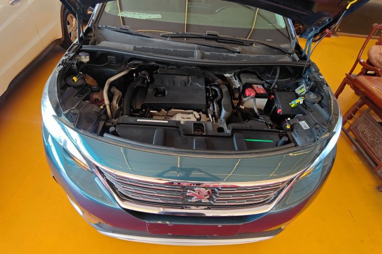 标致5008 2017款 380THP 7座精英版局部细节24