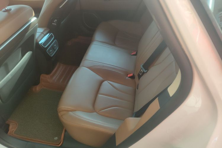 吉利汽车 博瑞 2017款 1.8T 尊贵型中控内饰21