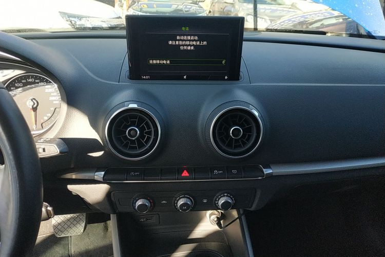 奥迪A3 2019款 Limousine 35 TFSI 进取型 国V局部细节16