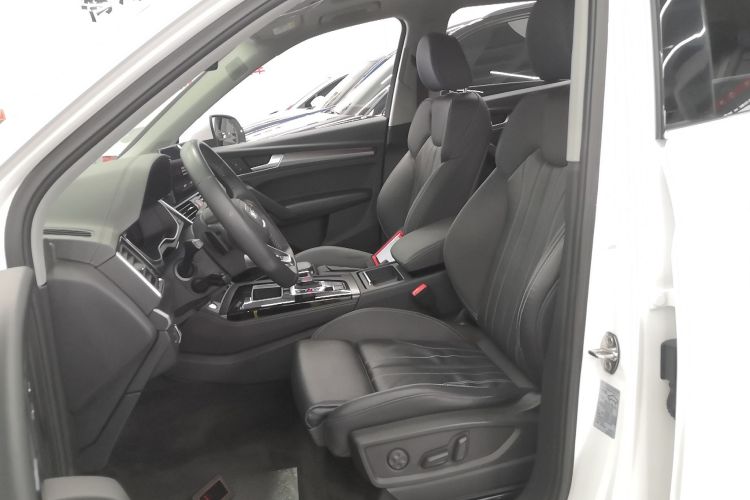 奥迪Q5L 2021款 45 TFSI 豪华动感型中控内饰19