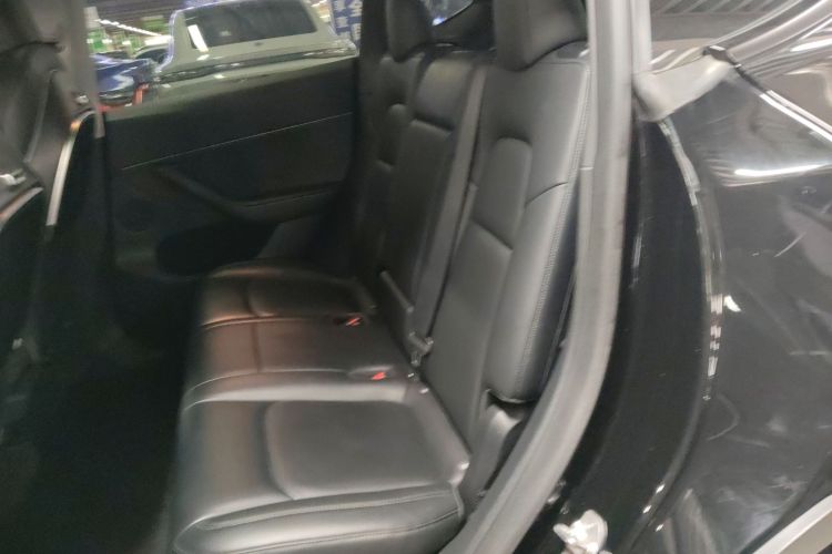 特斯拉 Model Y 2021款 标准续航后驱版中控内饰21