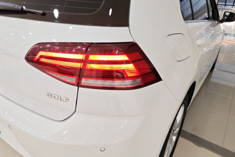 大众 高尔夫 2019款 200TSI DSG舒适进取版 国VI车身外观6006