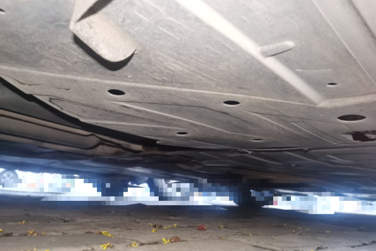 宝马3系 2019款 320i M运动曜夜版局部细节9002