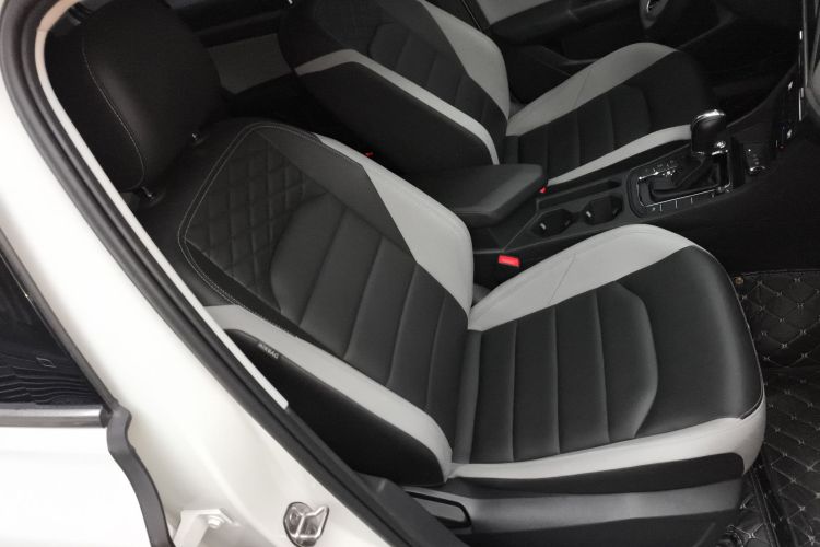 大众 宝来 2023款 300TSI DSG尊行版局部细节41