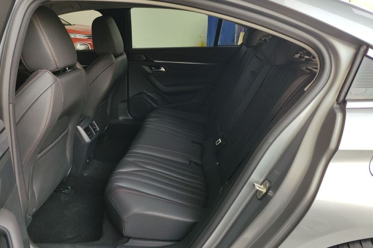 标致508L新能源 2021款 1.6T 插混科技版中控内饰21