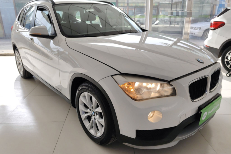 宝马X1 2014款 sDrive18i 时尚型车身外观3