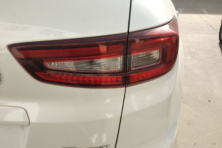 长安CS55 2018款 1.5T 手动炫色型 国V车身外观9