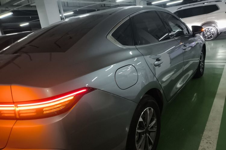 比亚迪 驱逐舰05 2024款 荣耀版 DM-i 55KM 豪华型车身外观9