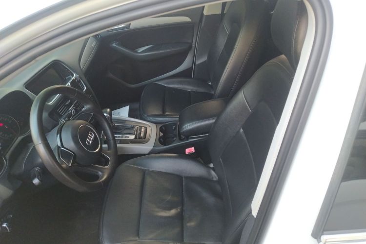 奥迪Q5 2013款 40 TFSI 进取型中控内饰19