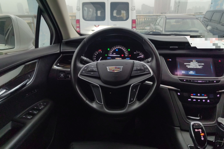 凯迪拉克XT5 2016款 25T 豪华型中控内饰13