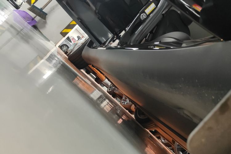 特斯拉 Model Y 2022款 长续航全轮驱动版局部细节9001