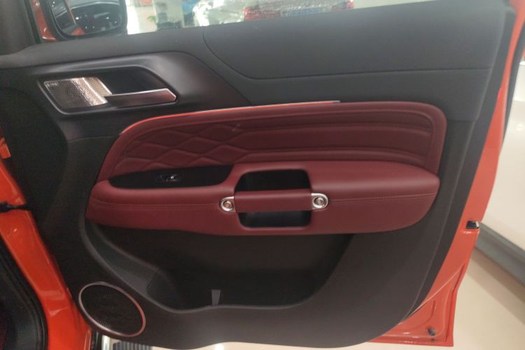 坦克300 2024款 2.0T 穿越者中控内饰42