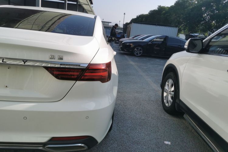 吉利汽车 缤瑞 2020款 改款 1.4T CVT亚运版车身外观9