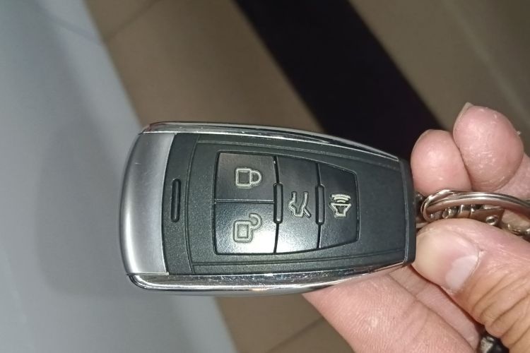 北京汽车 绅宝D50 2018款 1.5L CVT尊贵智驾版中控内饰7001