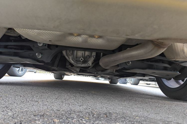 宝马3系 2022款 325Li M运动套装局部细节9009