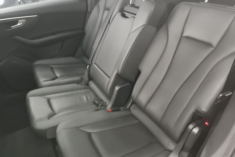 奥迪Q7 2023款 45 TFSI quattro S line运动型中控内饰21