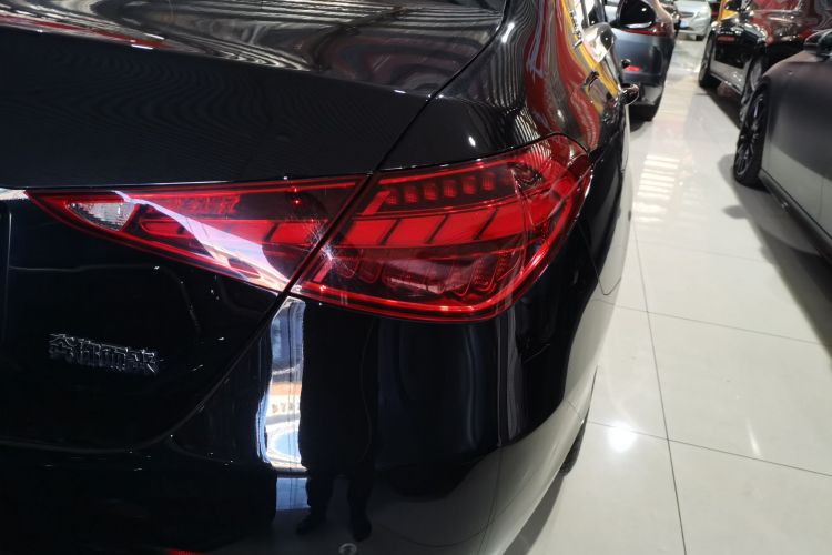 奔驰C级 2022款 C 260 L车身外观9