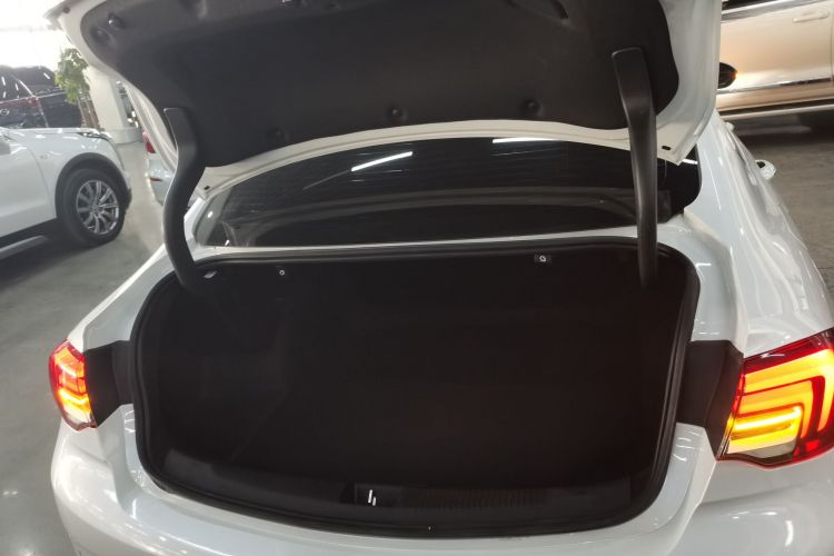 别克 君威 2023款 552T 智享型局部细节23