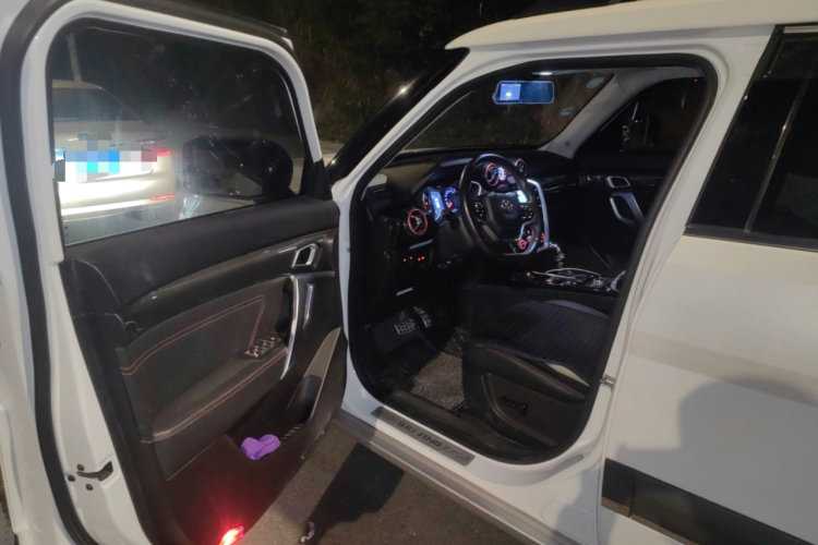 北京BJ20 2018款 1.5T CVT豪华型中控内饰7003