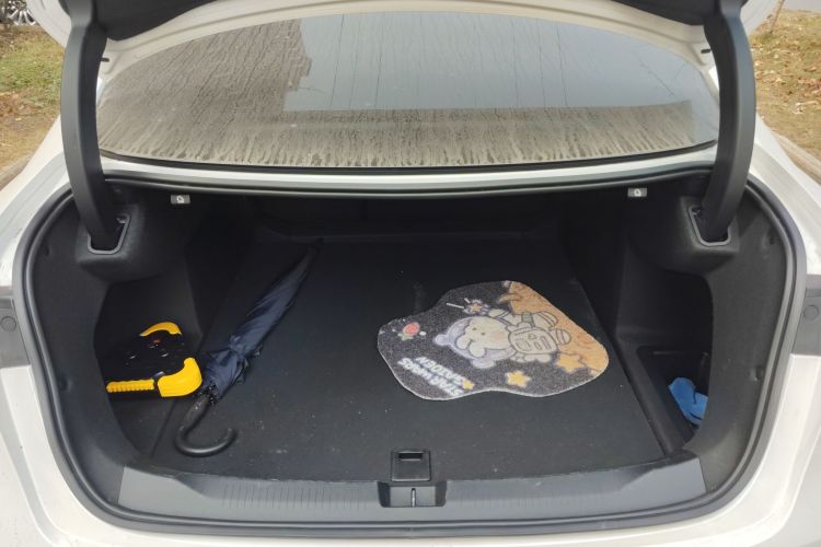 别克 君越 2023款 28T 越享版中控内饰23