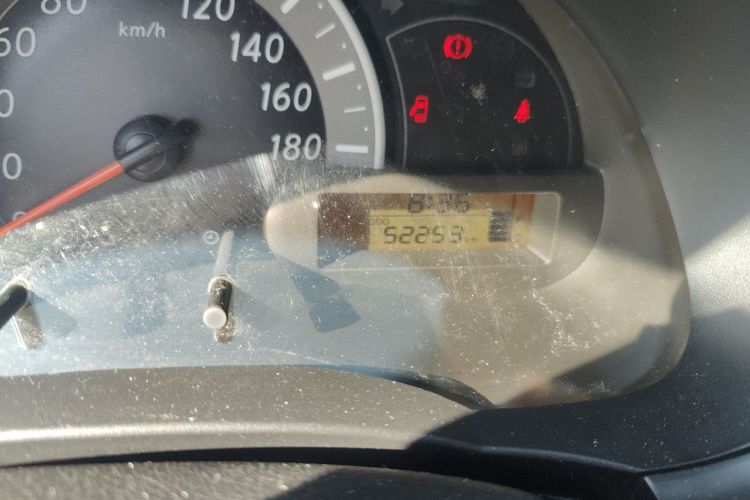 日产 玛驰 2015款 1.2L 手动易享版中控内饰15