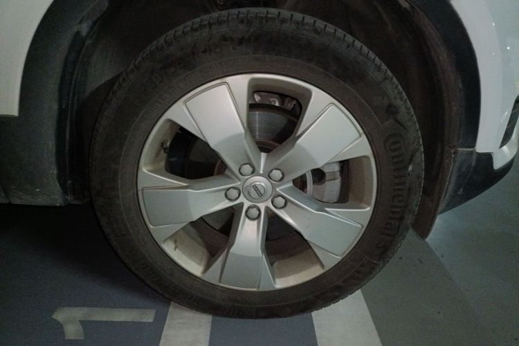 沃尔沃XC40 2021款 T4 四驱智行时尚版车身外观10