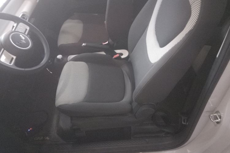 五菱汽车 宏光MINIEV 2024款 第三代 215km 青春版局部细节19