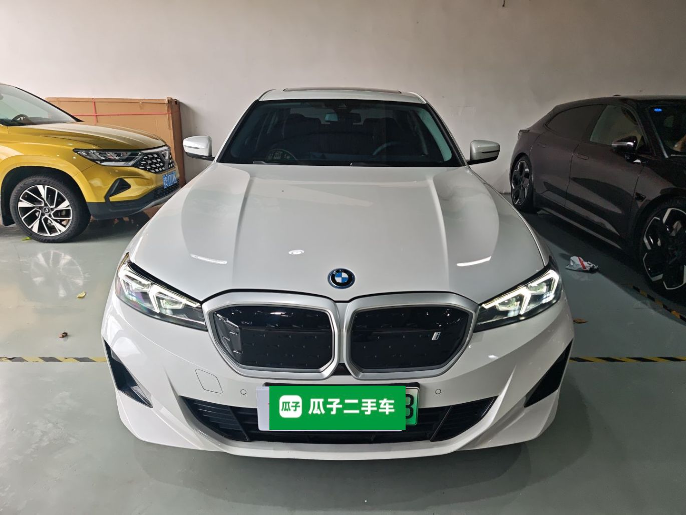 宝马i3 2024款 eDrive 35 L