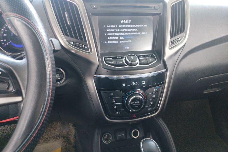 长安CS75 2016款 1.8T 自动精英型 国V中控内饰16