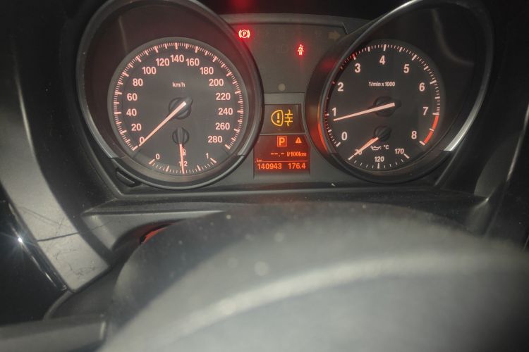 宝马Z4 2009款 sDrive23i领先型中控内饰15