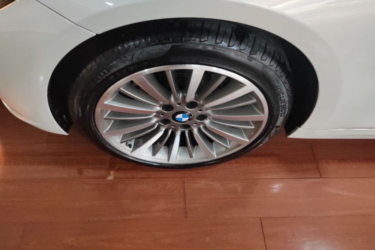 宝马3系 2019款 320Li 时尚型车身外观6001