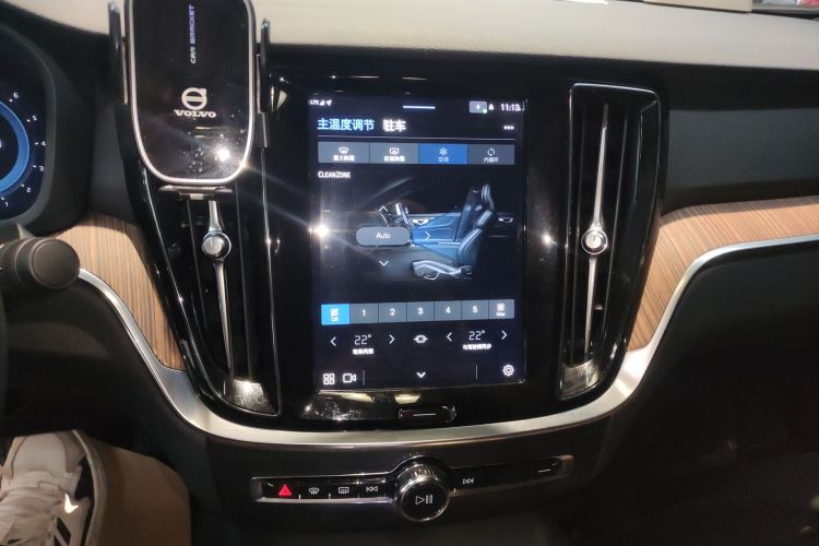 沃尔沃S60 2023款 B4 智远豪华版中控内饰16