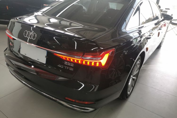 奥迪A6L 2023款 改款 40 TFSI 豪华致雅型车身外观7