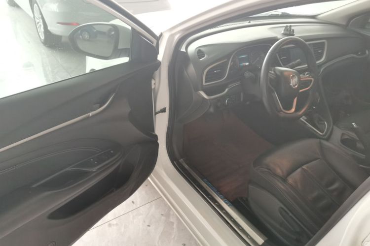 别克 英朗 2015款 15N 自动豪华型中控内饰7003