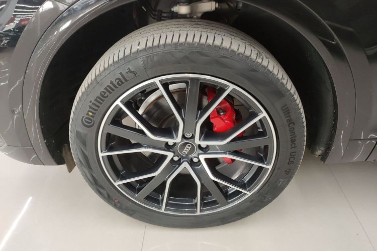 奥迪Q5L 2024款 45 TFSI 豪华动感型车身外观6007