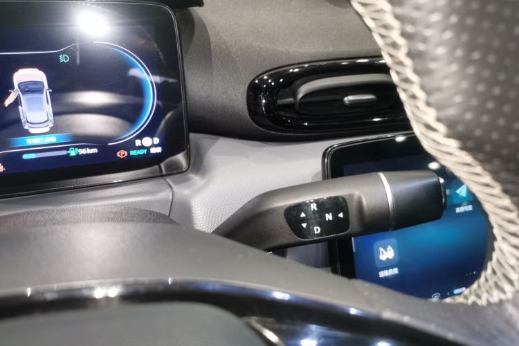 零跑汽车 零跑T03 2021款 400舒享版中控内饰18