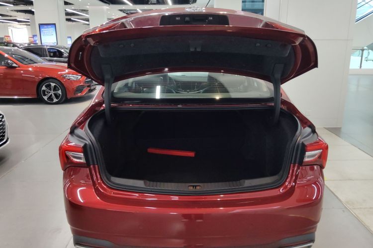 别克 威朗 2020款 20T CVT领先型机舱底盘23