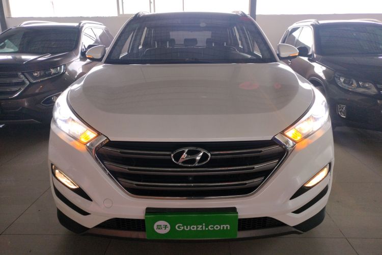 现代 途胜 2015款 1.6T 双离合四驱尊贵型车身外观6001