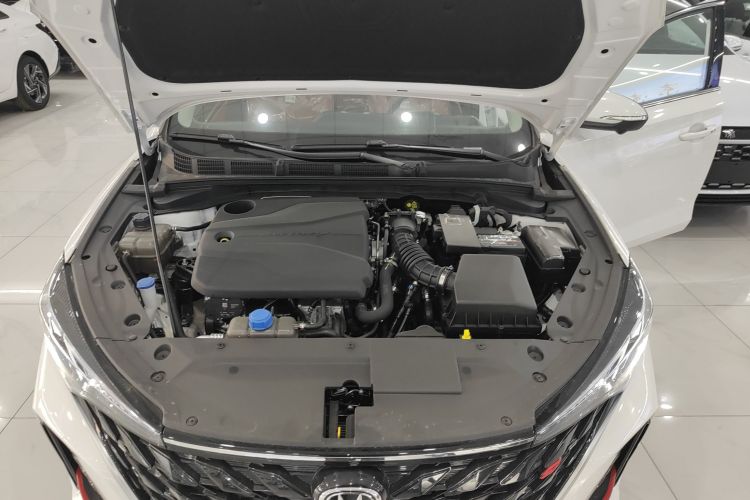 长安 逸动 2025款 PLUS 1.4T 双离合高能版机舱底盘24