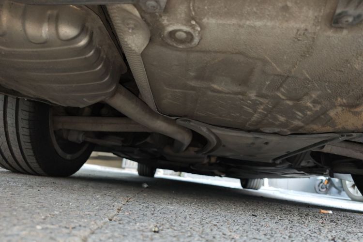 奥迪A4L 2013款 35 TFSI 自动技术型局部细节9009