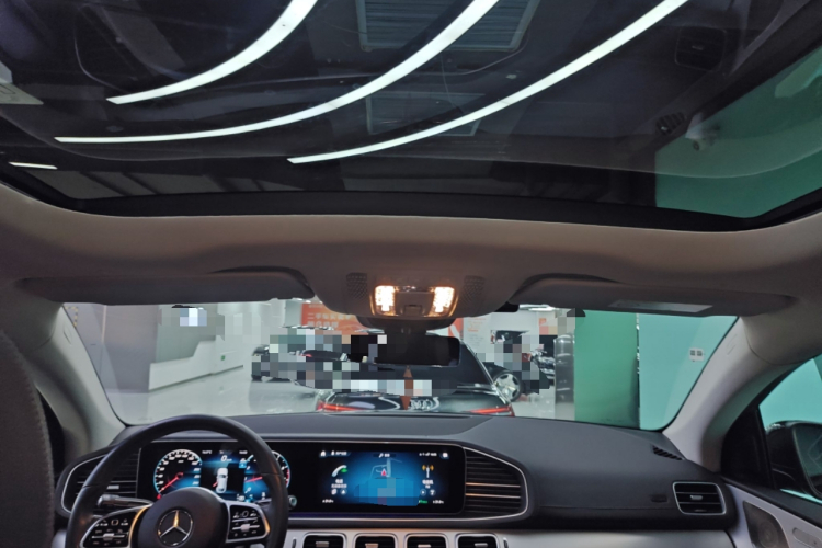 奔驰GLE 2023款 GLE 350 4MATIC 轿跑SUV 豪华型中控内饰22