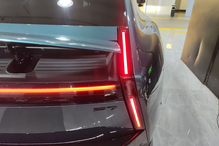 小鹏P7 2025款 702 长续航 Ultra车身外观6006