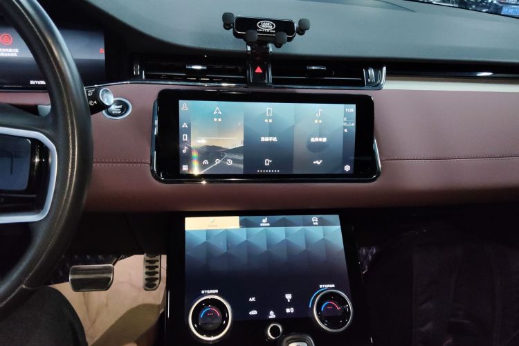 路虎 揽胜极光 2023款 极光L 249PS 豪华版中控内饰16