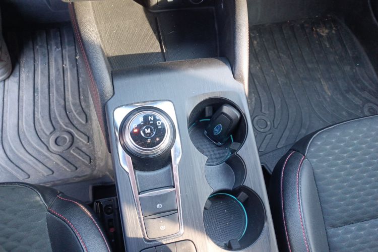 福特 福克斯 2020款 两厢 EcoBoost 180 自动ST Line局部细节18