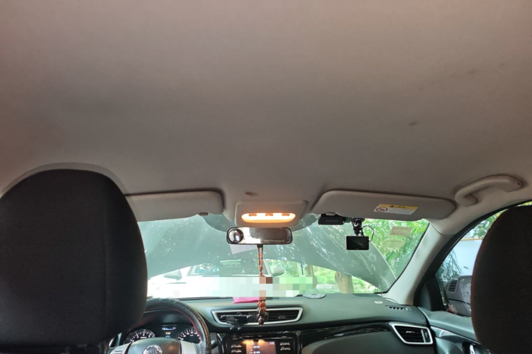 日产 逍客 2016款 2.0L CVT精英版局部细节22