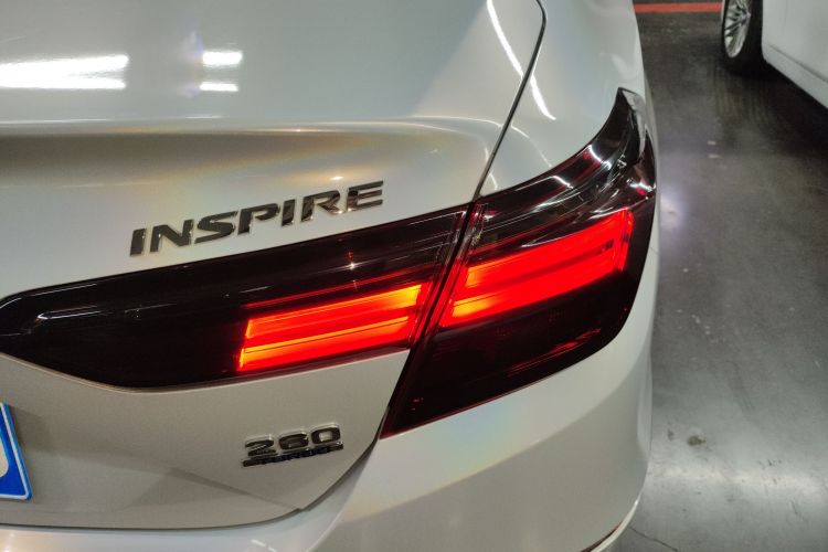 本田 英仕派 2022款 260TURBO 精悦版车身外观6006