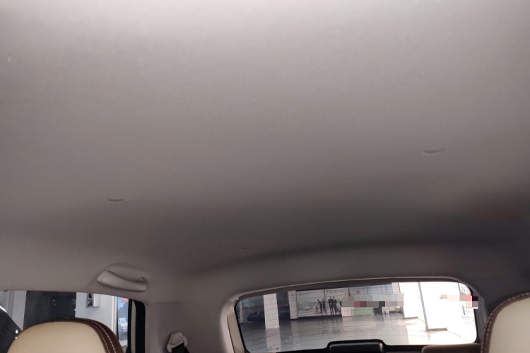 五菱汽车 五菱缤果 2023款 333km 灵犀互联+款中控内饰22