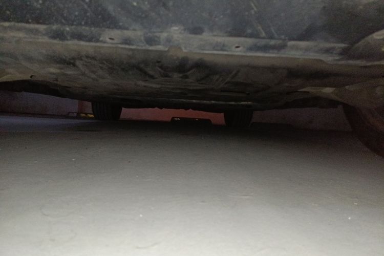 奔驰M级 2012款 ML 350 豪华型局部细节9008