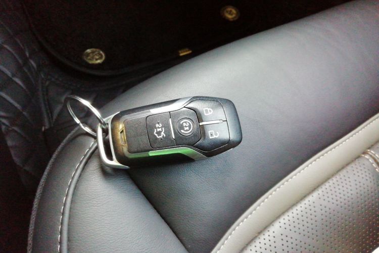 福特 金牛座 2015款 EcoBoost 245 至尊型中控内饰7001