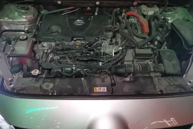 丰田 威兰达 2020款 双擎 2.5L E-CVT四驱豪华版局部细节24